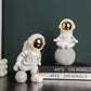 Estatueta de Astronauta na Lua - Estatueta Resina
